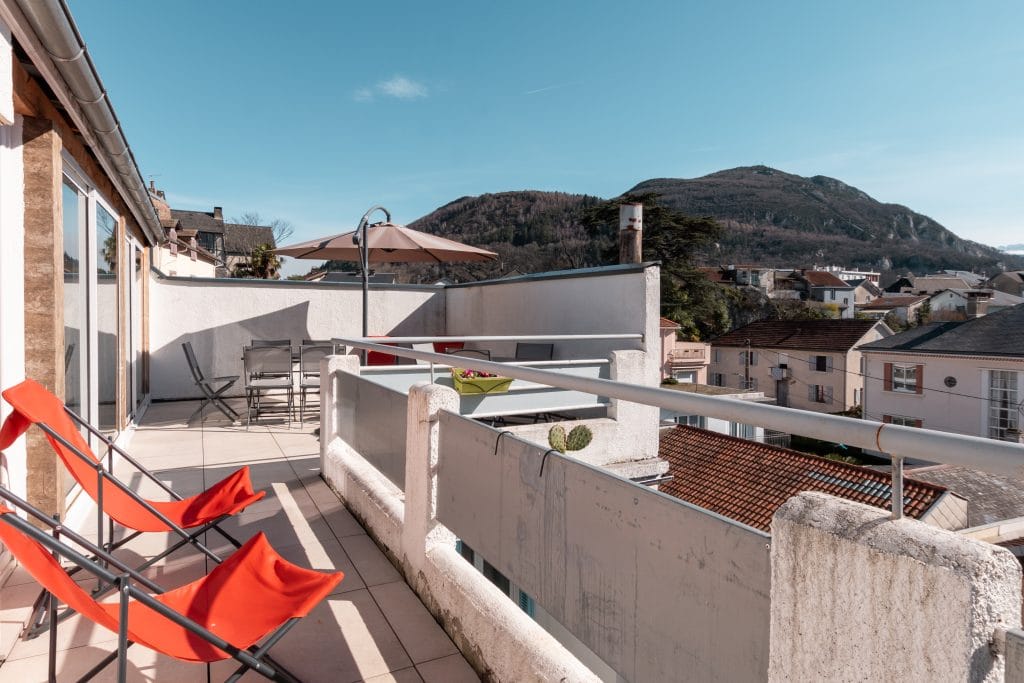 appartement-belvedere-terrasse-vue-pyrenees