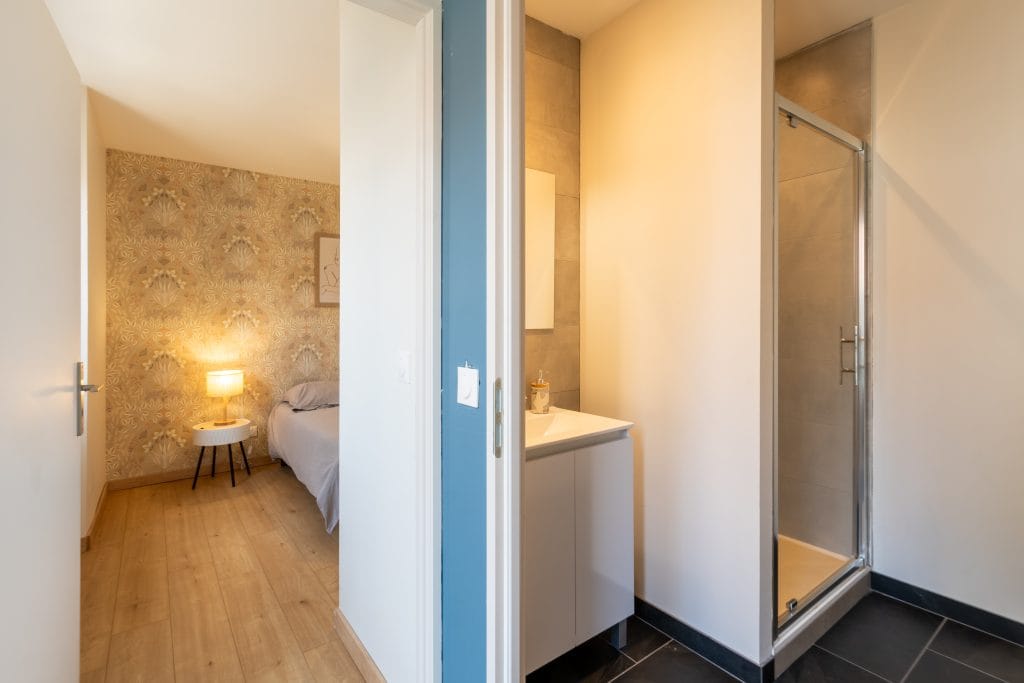 appartement-cote-pyrenees-location-lourdes-pas-cher-pavillon-bleu
