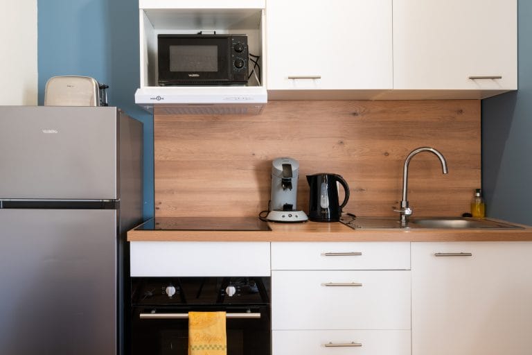 appartement-le-jardin-secret-cuisine-location-courte-duree-lourdes-pavillon-bleu