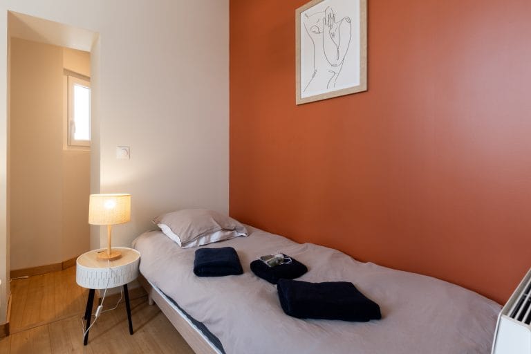appartement-le-jardin-secret-literie-qualite-sejour-pelerinage-lourdes-pavillon-bleu