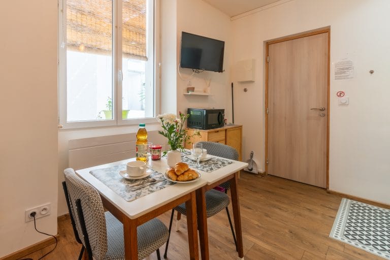 studio-zen-location-appartement-lourdes-proche-pyrenees-le-pavillon-bleu