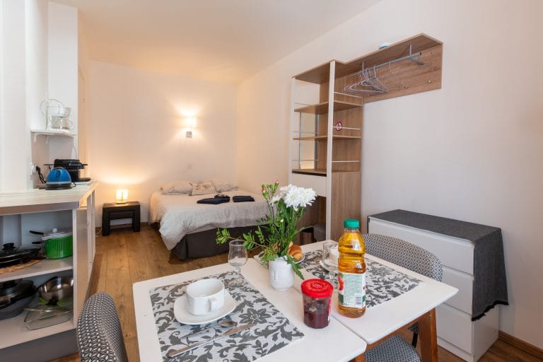 studio-zen-location-vacances-lourdes-centre-le-pavillon-bleu